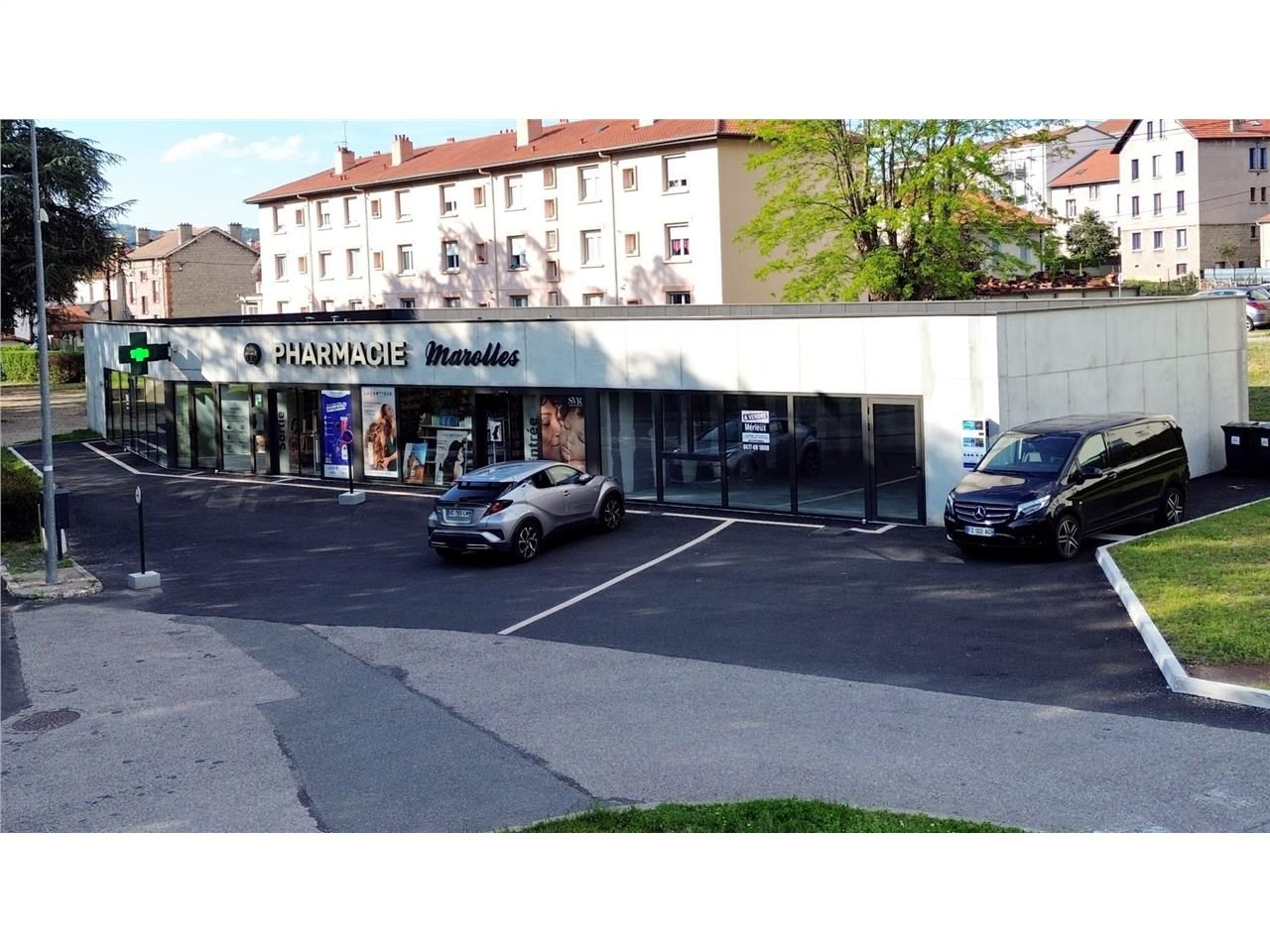 Vente local commercial 82 m² à Firminy