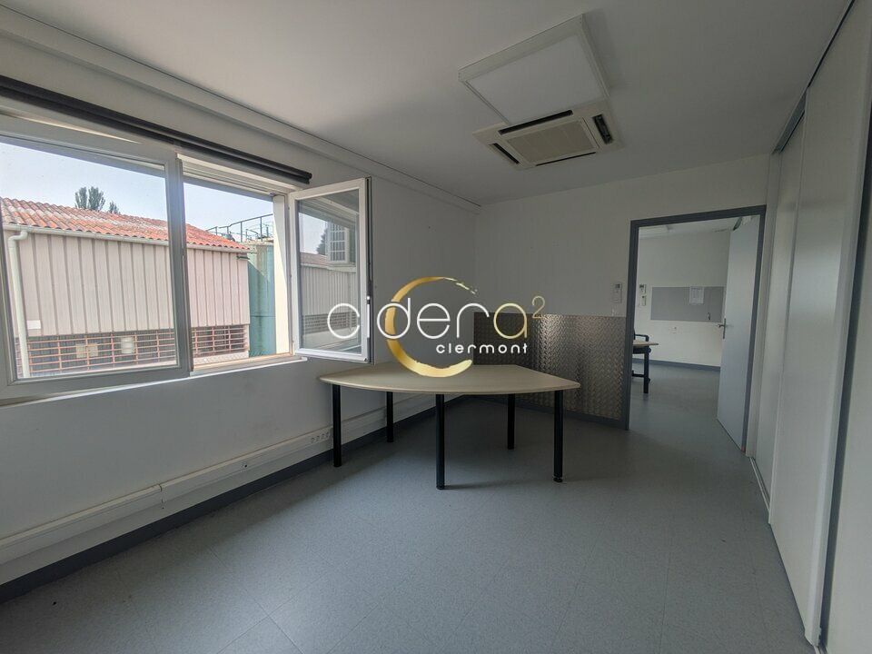 A louer bureaux environ 40m² sur Aulnat