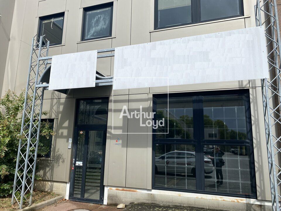 Location entrepot 219 m² non divisibles