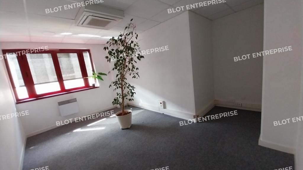 Vente bureaux 265 m² non divisibles