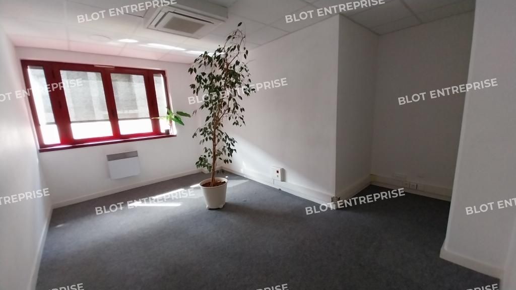 Vente bureaux 265 m² non divisibles