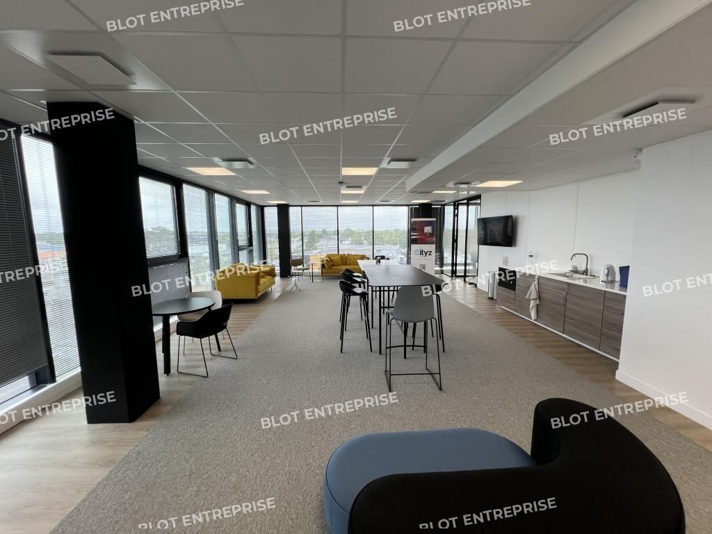 Location bureaux 560 m² non divisibles