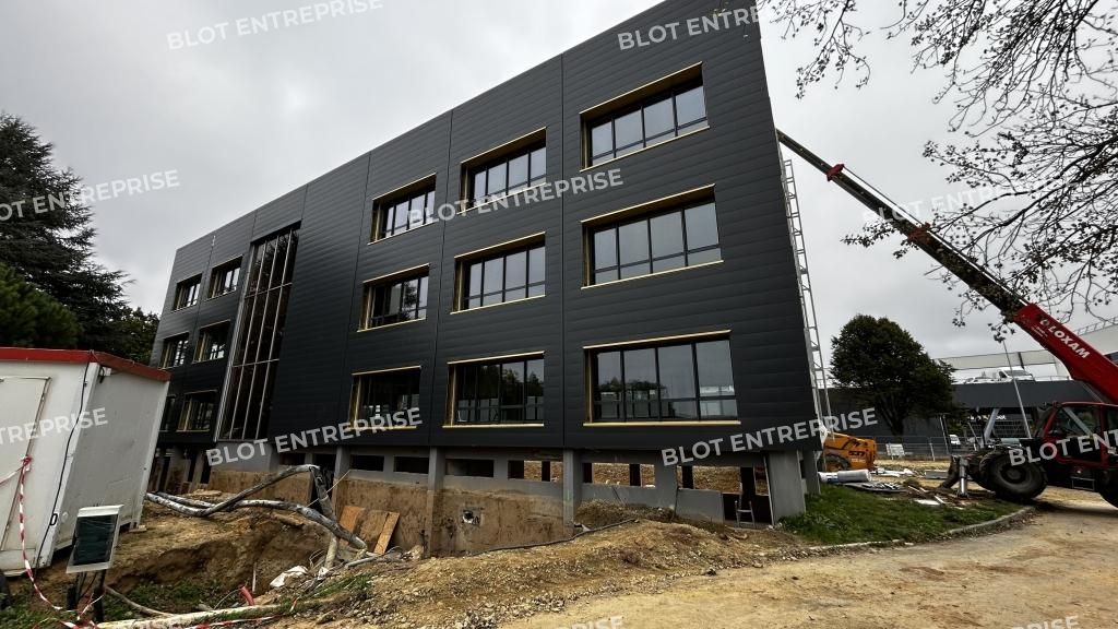 Vente bureaux 846 m² non divisibles