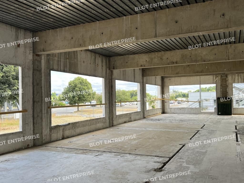 Vente bureaux 138 m² non divisibles