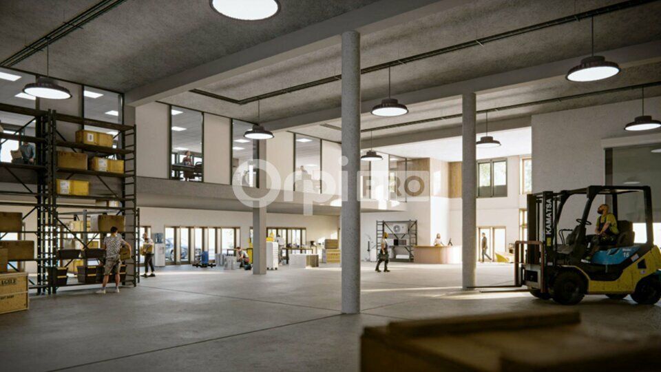 Vente local d''activites 1715 m² divisibles à partir de 796 m²