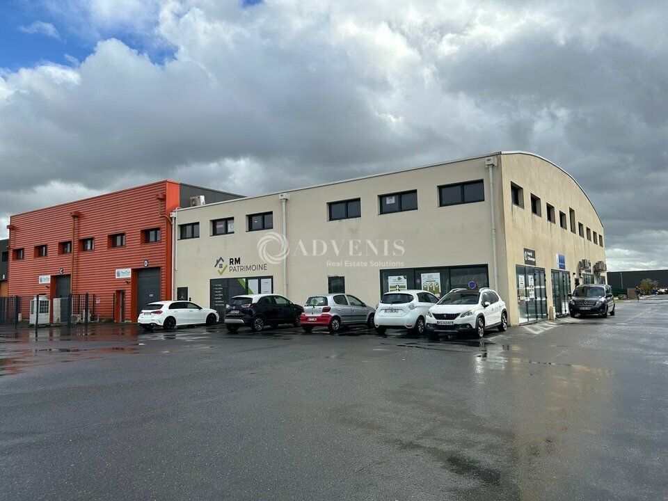 Vente bureaux 115.7 m² non divisibles