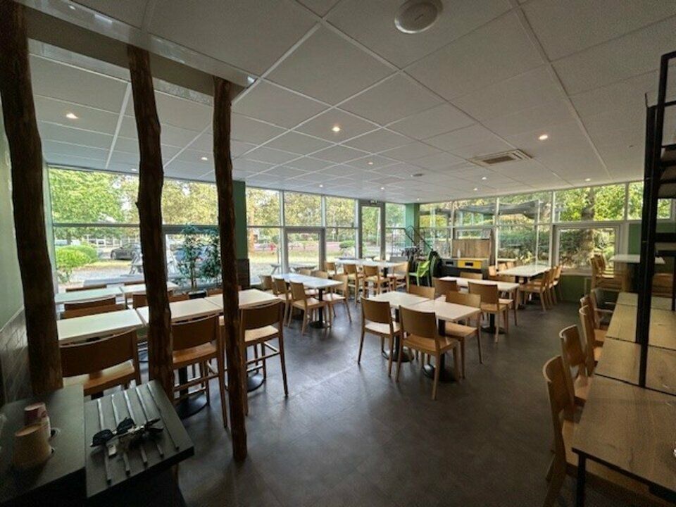 Vente fonds de commerce 282 m² divisibles à partir de 216 m²