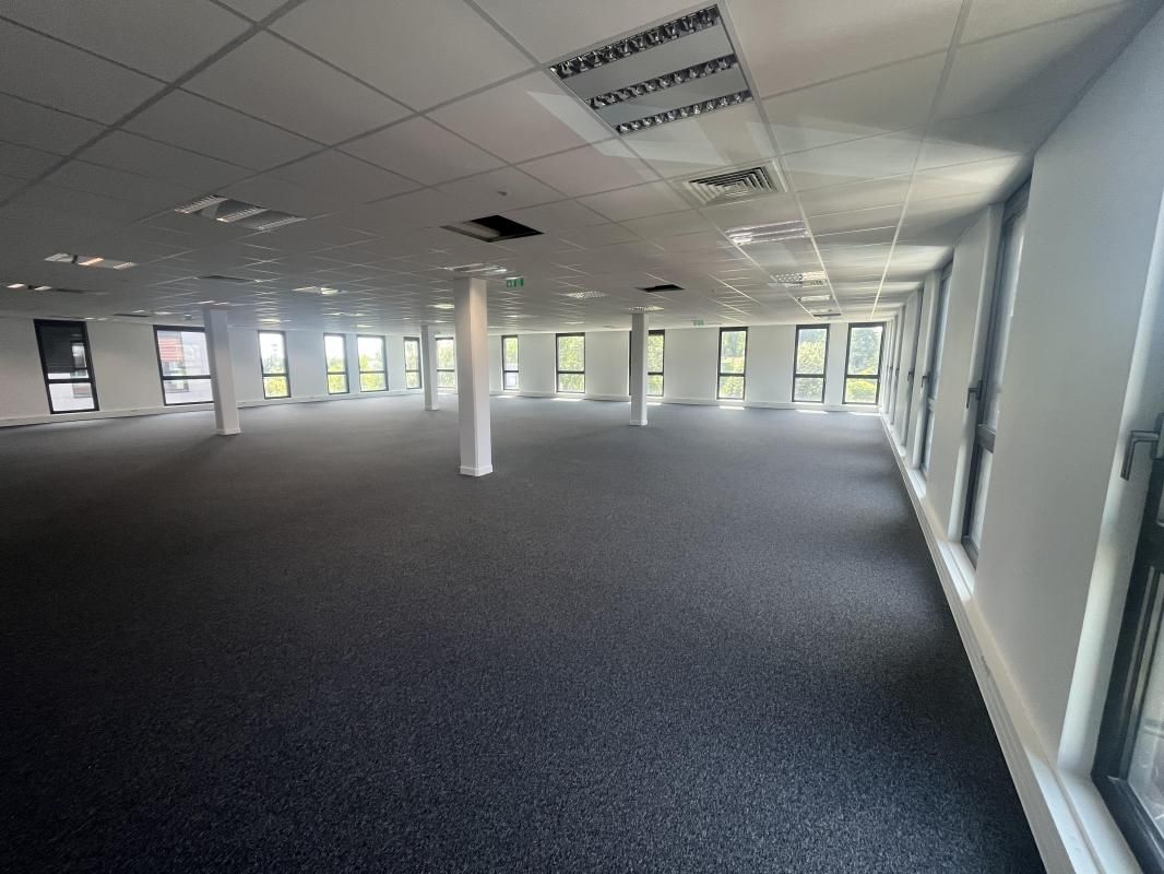 Location bureaux 174 m² non divisibles