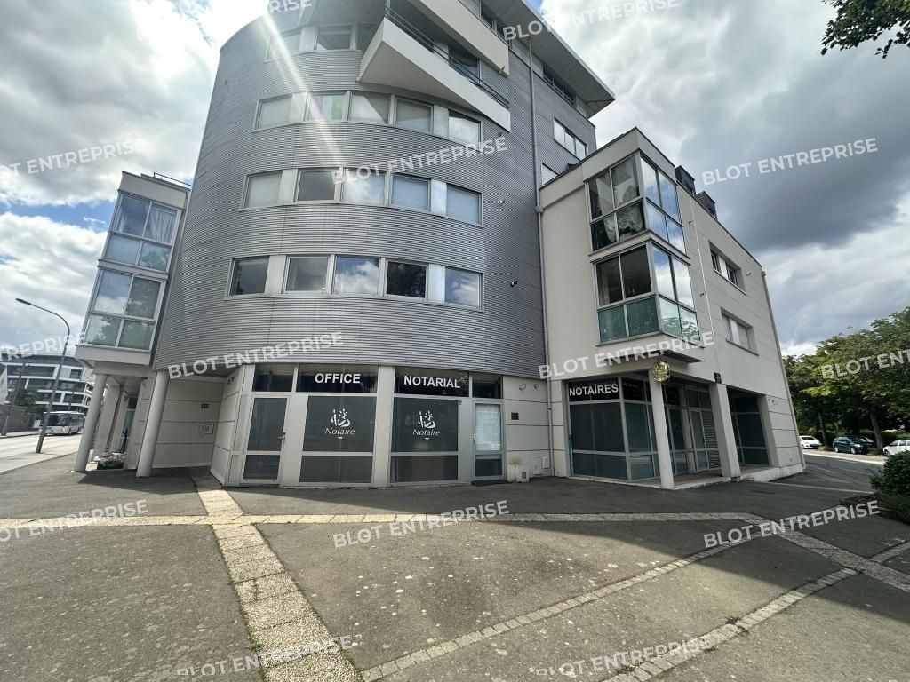 Location bureaux 72 m² non divisibles