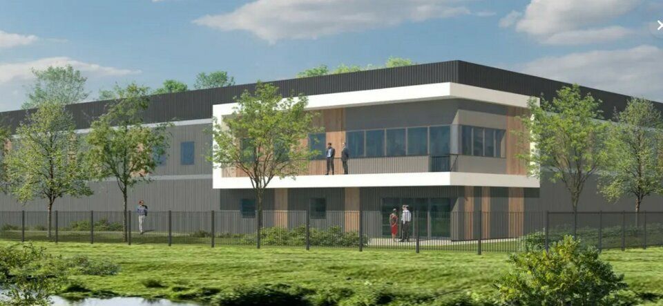 Vente local d''activites 21993 m² divisibles à partir de 450 m²