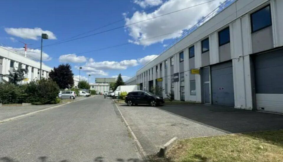 Vente local d''activites 254 m² non divisibles