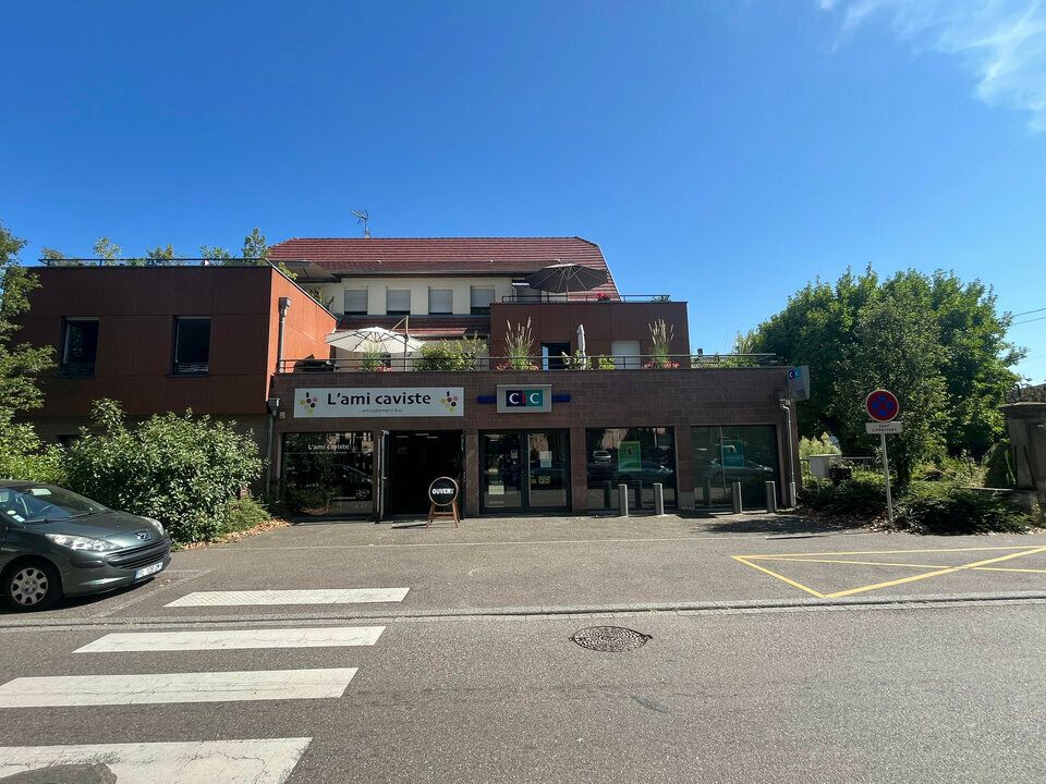 Location local commercial 150 m² non divisibles