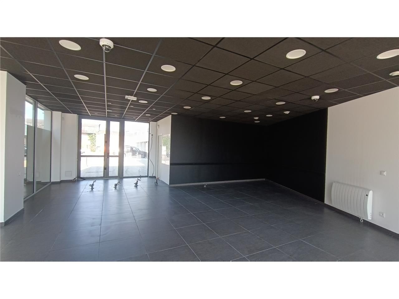 88.65 m² pour ce local commercial en location à Villeneuve-d'ascq