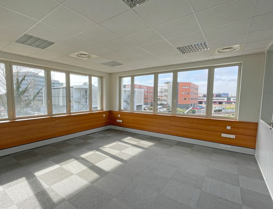 Location bureaux 137.00 m² à TOULOUSE