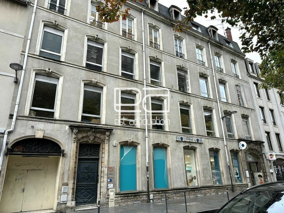 Location bureaux 235 m² non divisibles
