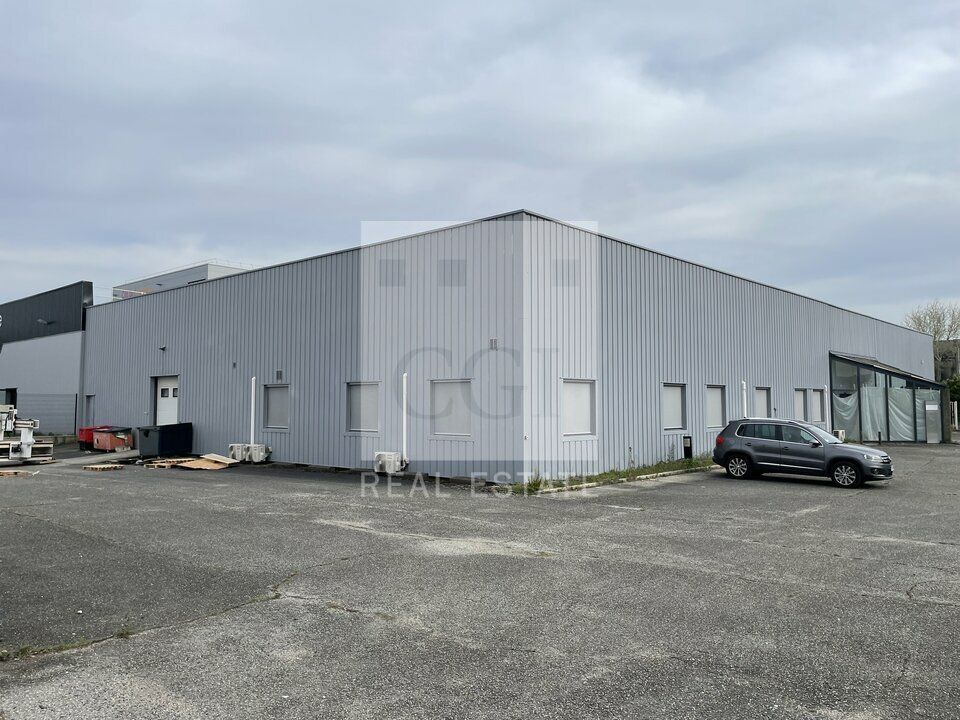À VENDRE – BÂTIMENT INDUSTRIEL DE 1 265 m² – VALENCE / PROXIMITÉ N7 & A7