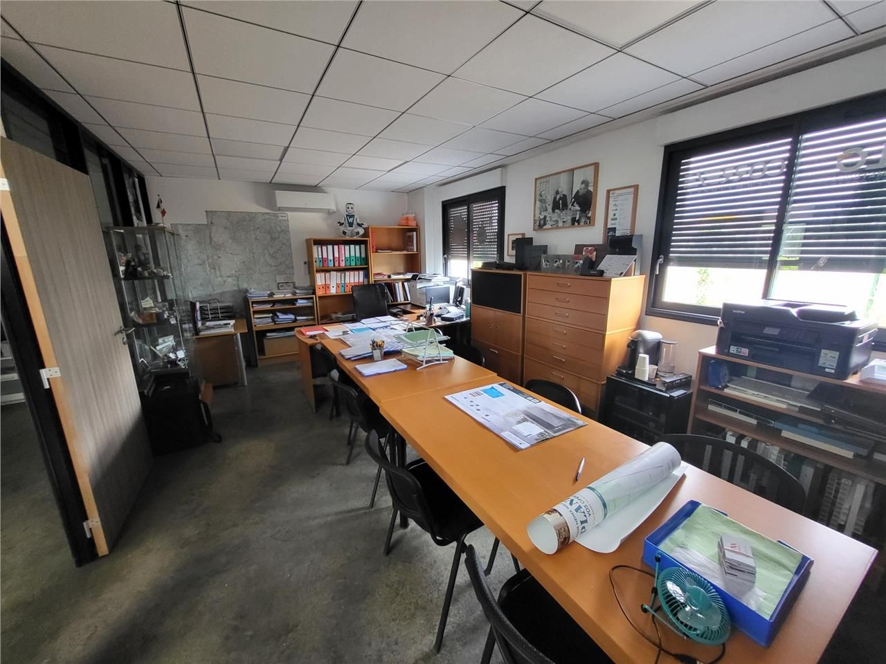 Location bureaux 150 m² à Saint-Laurent-de-Mure