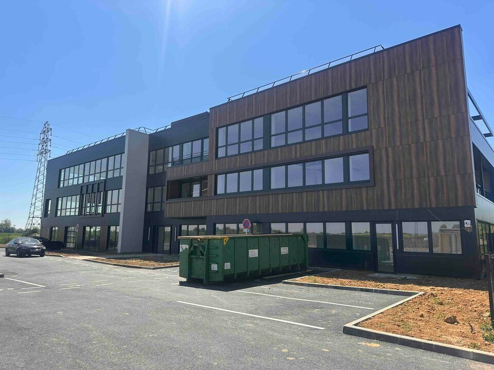 Vente bureaux 142.1 m² non divisibles