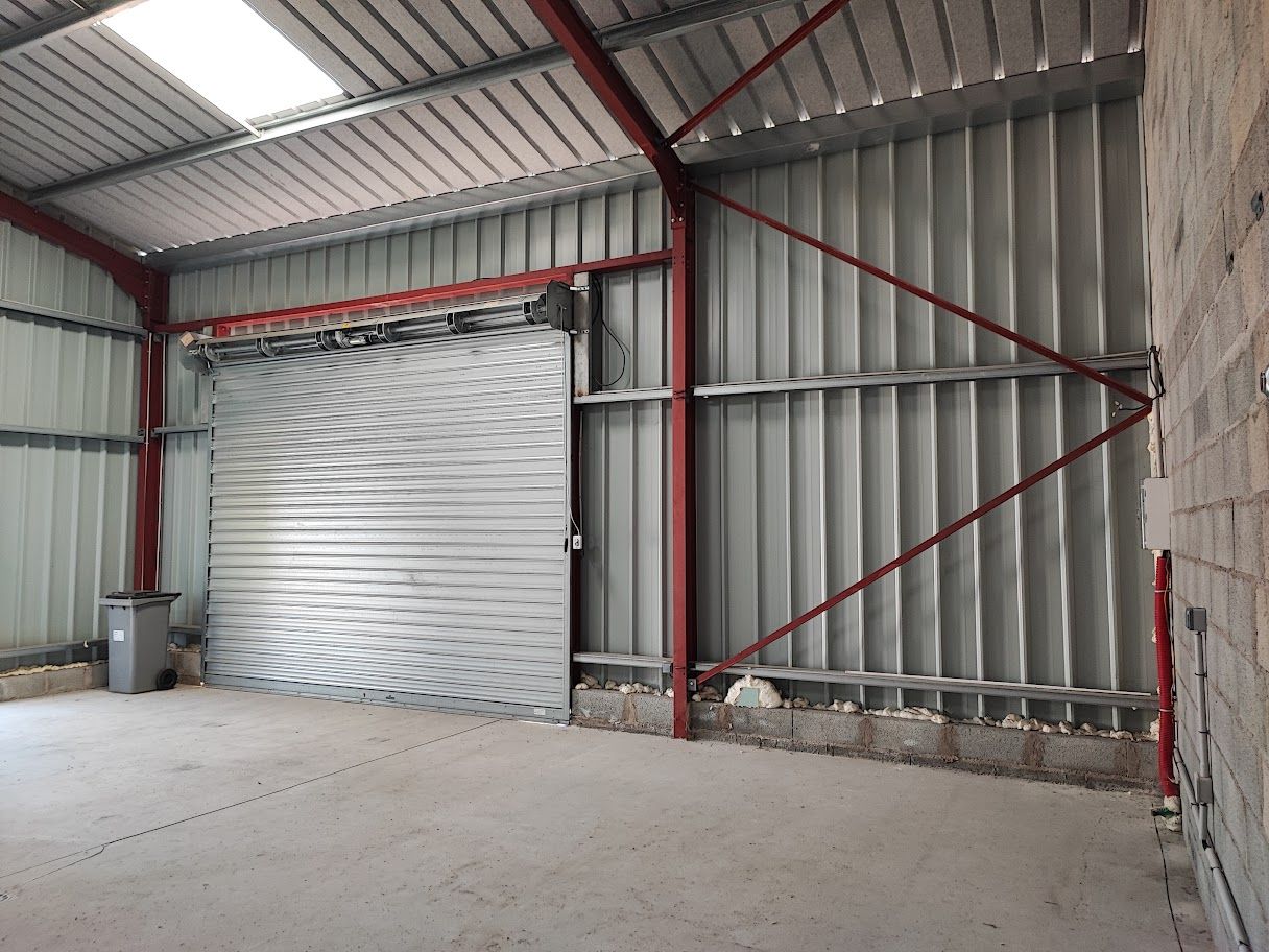 Vente local 160.00 m² à MAGNAC BOURG