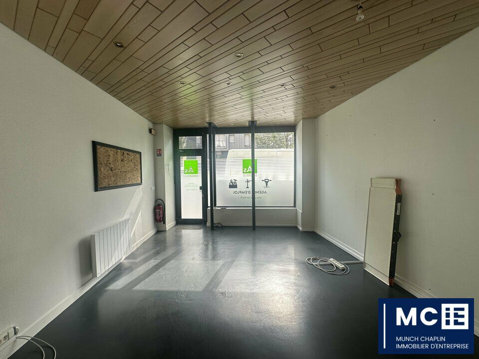 Vente local commercial 125.7 m² non divisibles