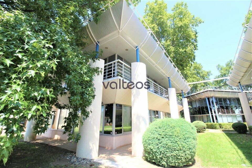 Location bureaux 185 m² non divisibles