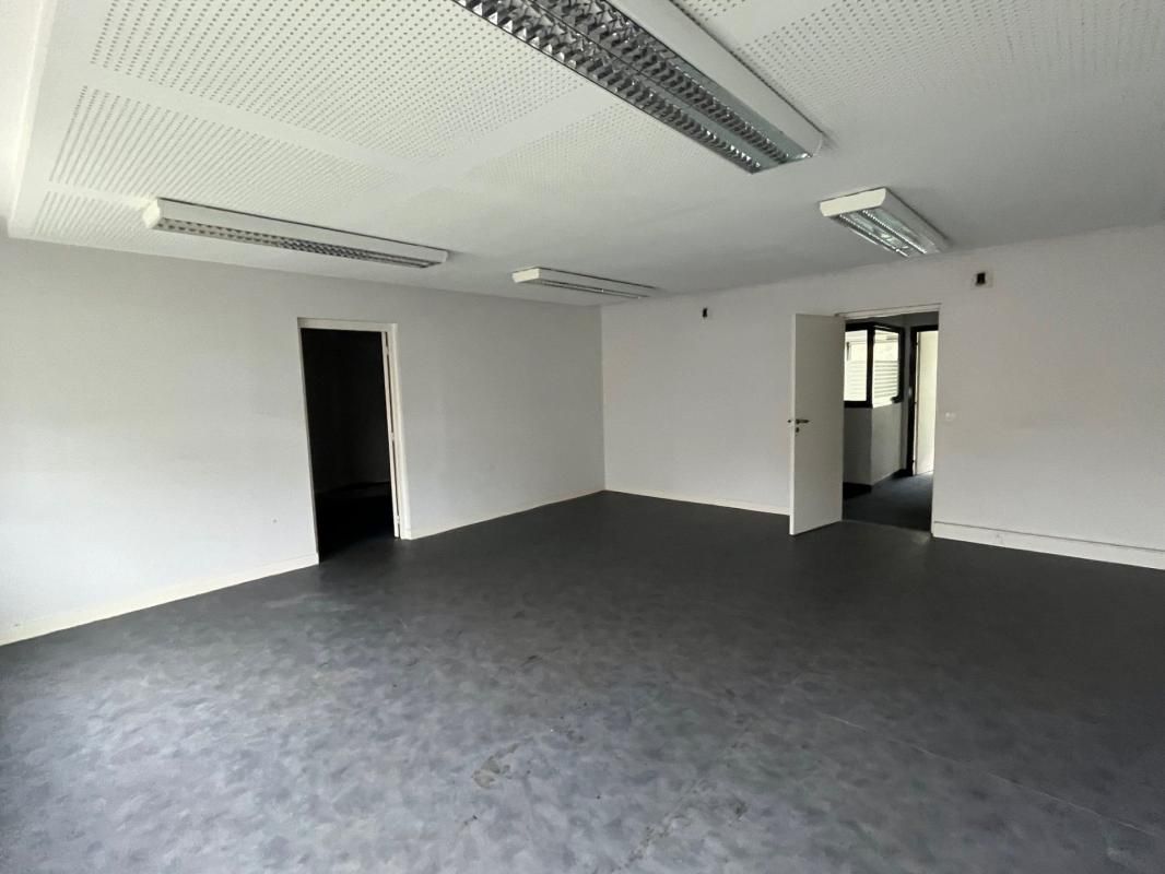 Location bureaux 172 m² non divisibles