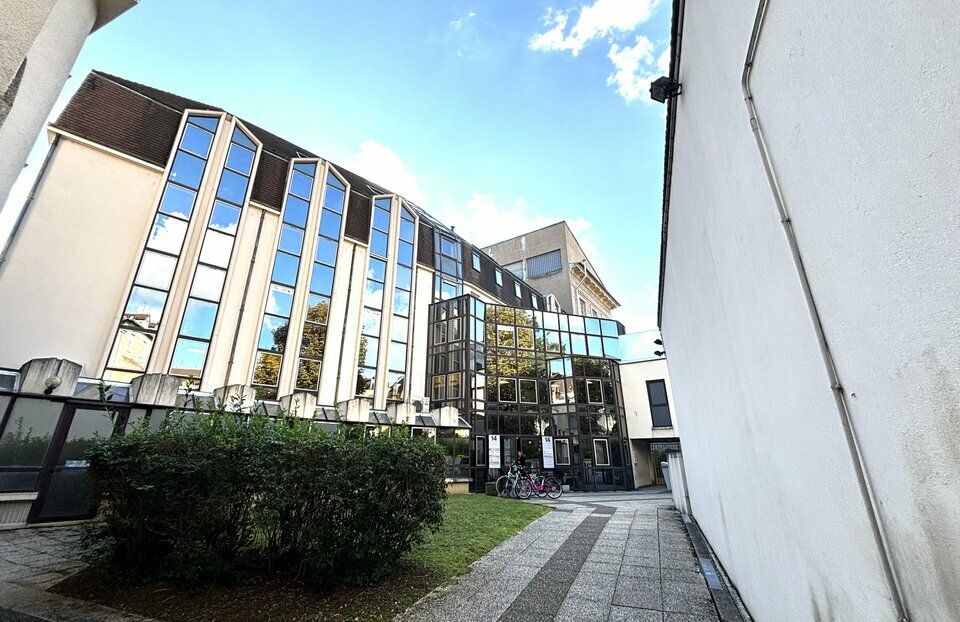 Location bureaux 364 m² non divisibles