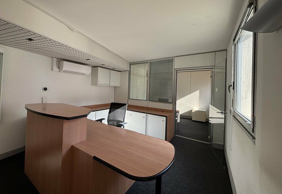 Bureaux au cœur de Dijon avec possibilités de parking