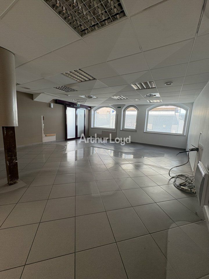 A VENDRE - IMMEUBLE LOUE - 494m² carrez