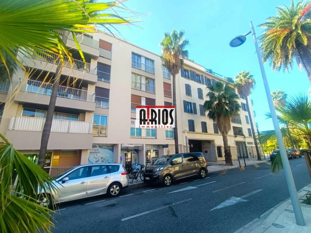 Vente local commercial 85 m² non divisibles