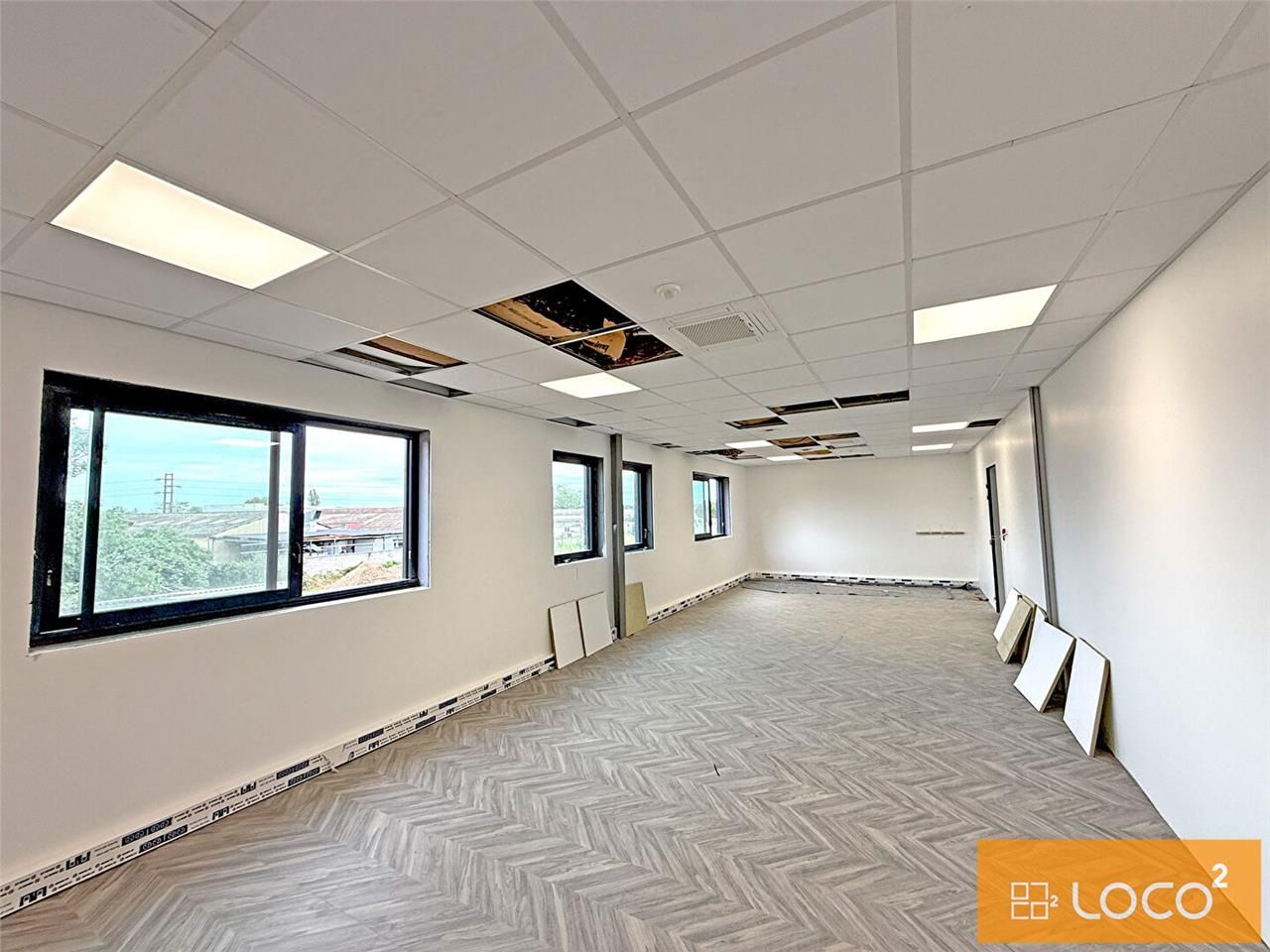 Location local 1602.00 m² à LAUNAGUET