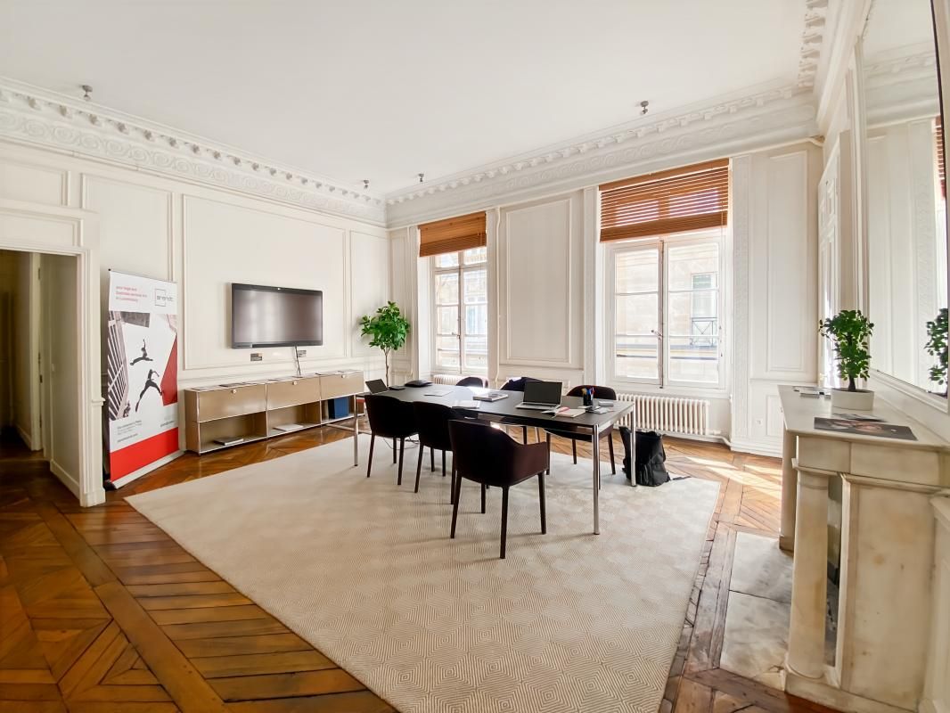 Location bureaux 100 m² non divisibles