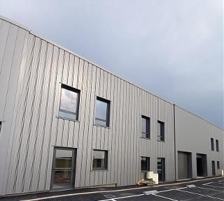 Vente local d''activites 306 m² non divisibles