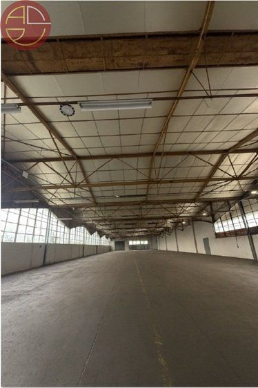 Location local commercial 1000 m² à PORTET-SUR-GARONNE