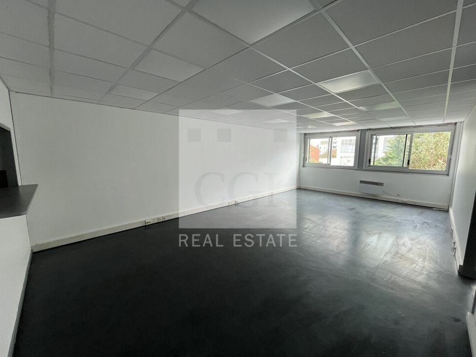 À LOUER – BUREAUX LUMINEUX DE 144 m² – LYON 9 / GORGE DE LOUP – PROXIMITÉ A6