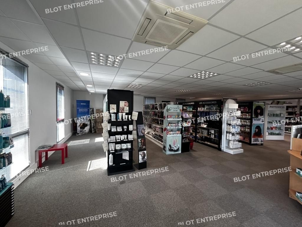 Location bureaux 155 m² non divisibles