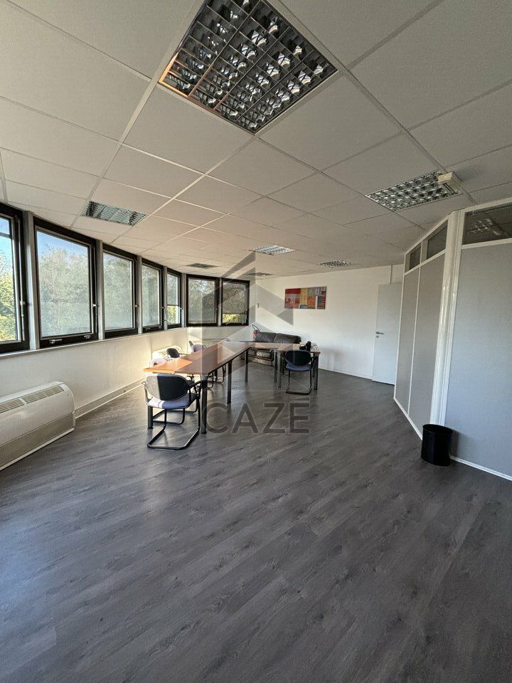 Location bureaux 140 m² divisibles à partir de 70 m²