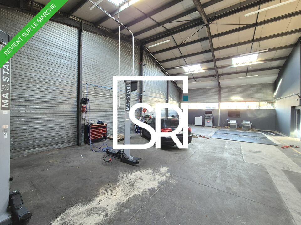 353 m² pour ce entrepot en location à La roche blanche
