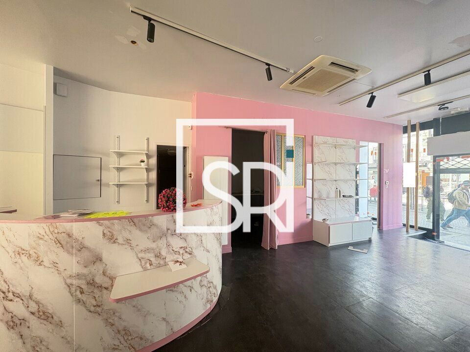 A LOUER - LOCAL COMMERCIAL + CAVE - CENTRE VILLE CLERMONT-FERRAND 63000