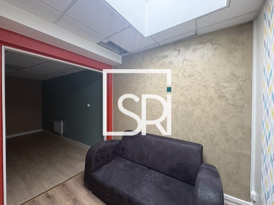 LOCATION PETIT BUREAU EN CENTRE VILLE - 32,5 M2 - 63000 CLERMONT-FERRAND