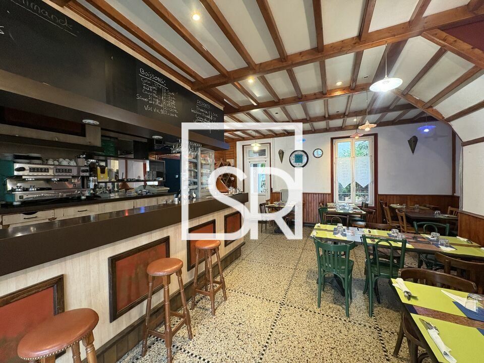 Vente local commercial 150 m² non divisibles