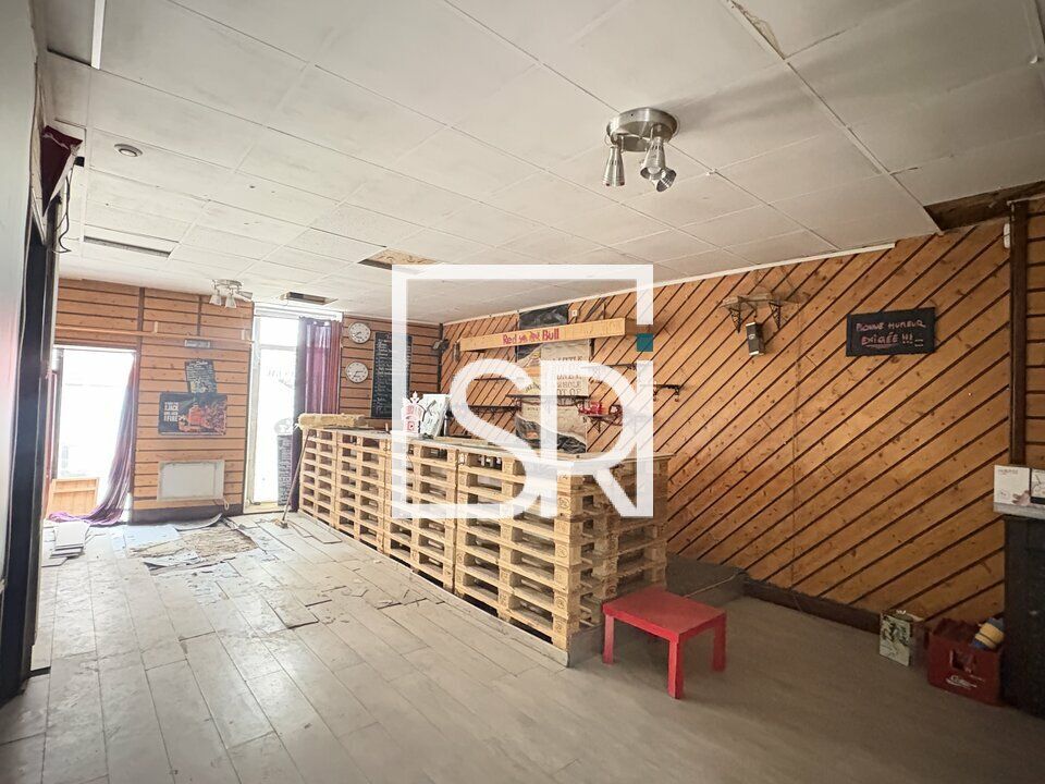 VENTE LOCAL COMMERCIAL A RENOVER 46 M² - CENTRE VILLE - 63000 CLERMONT-FERRAND