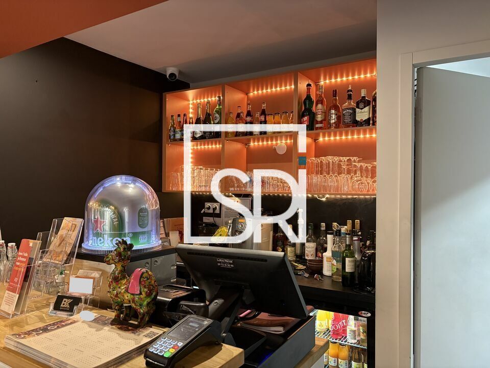 Vente local commercial 71 m² non divisibles
