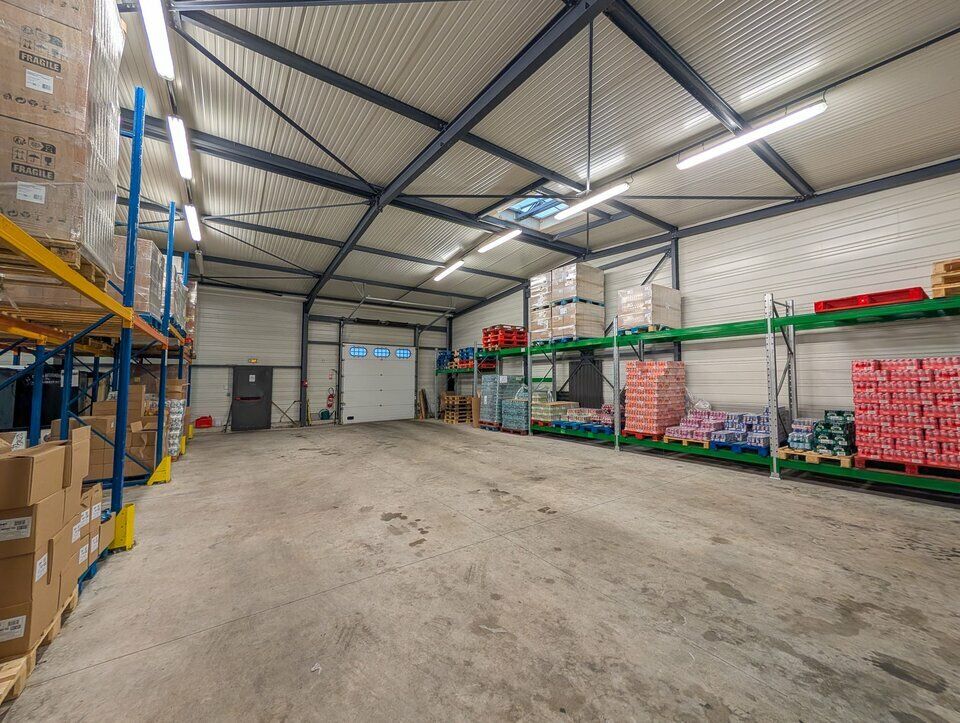 Vente local d''activites 450 m² non divisibles