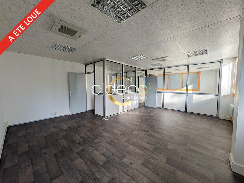 Location bureaux 82 m² non divisibles