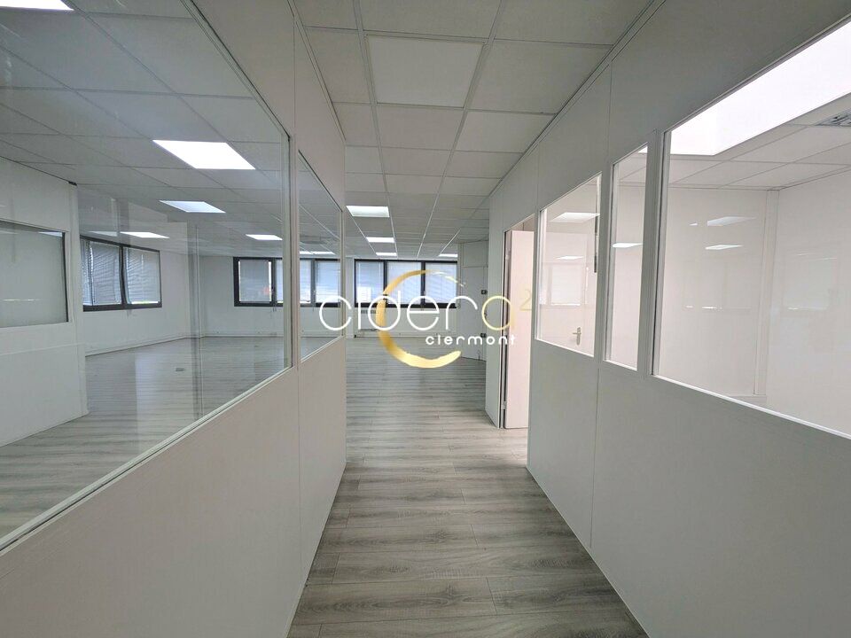 Location bureaux 160 m² non divisibles
