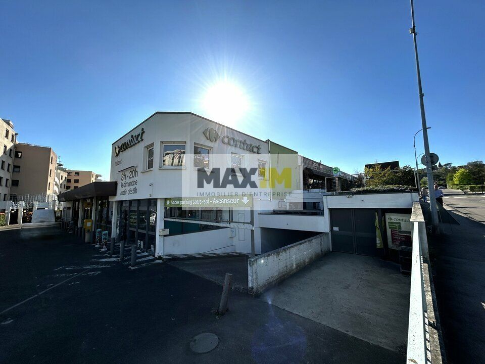 Location local commercial 515 m² non divisibles
