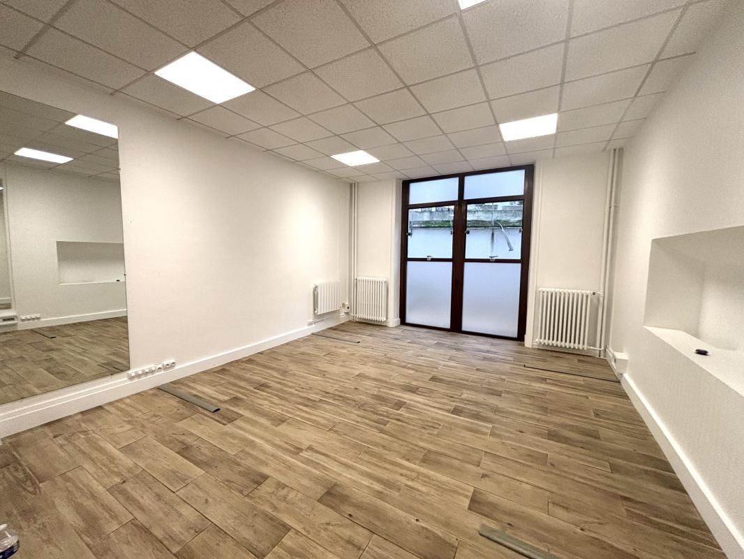Location bureaux 75 m² non divisibles