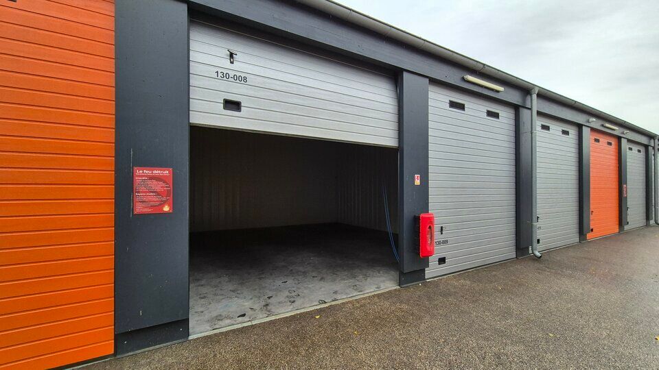 Location entrepot 70 m² non divisibles