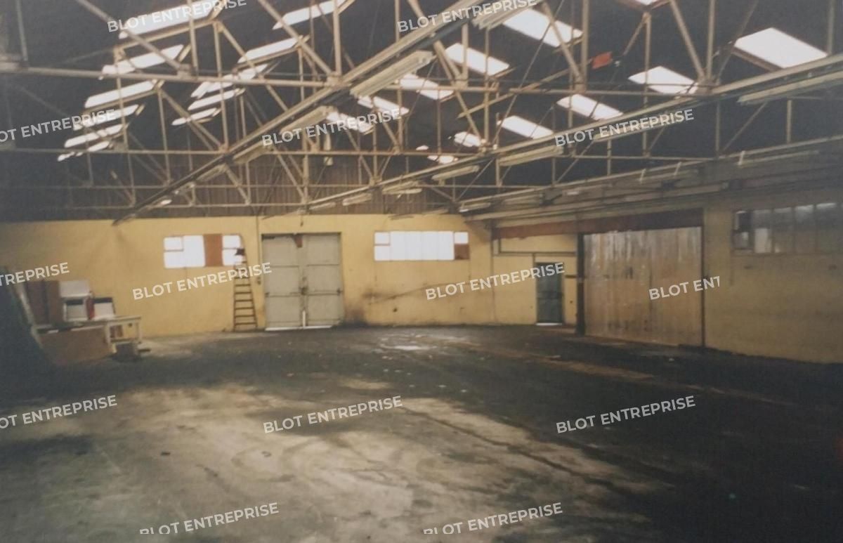 Vente local commercial 713 m² non divisibles